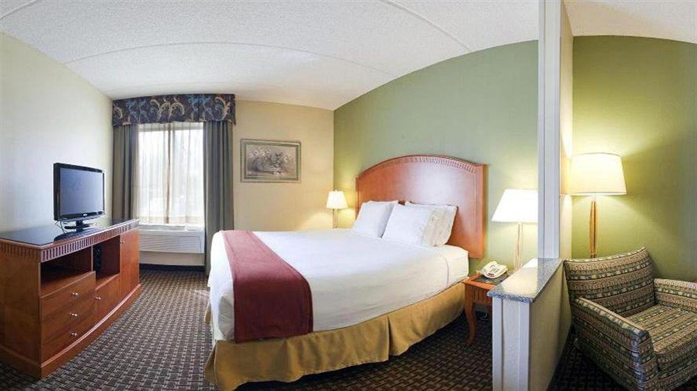 Holiday Inn Express & Suites Charlotte Arpt-Belmont By Ihg Eksteriør bilde