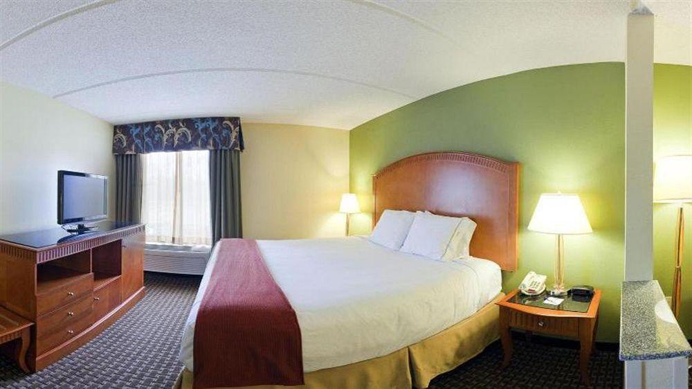 Holiday Inn Express & Suites Charlotte Arpt-Belmont By Ihg Eksteriør bilde