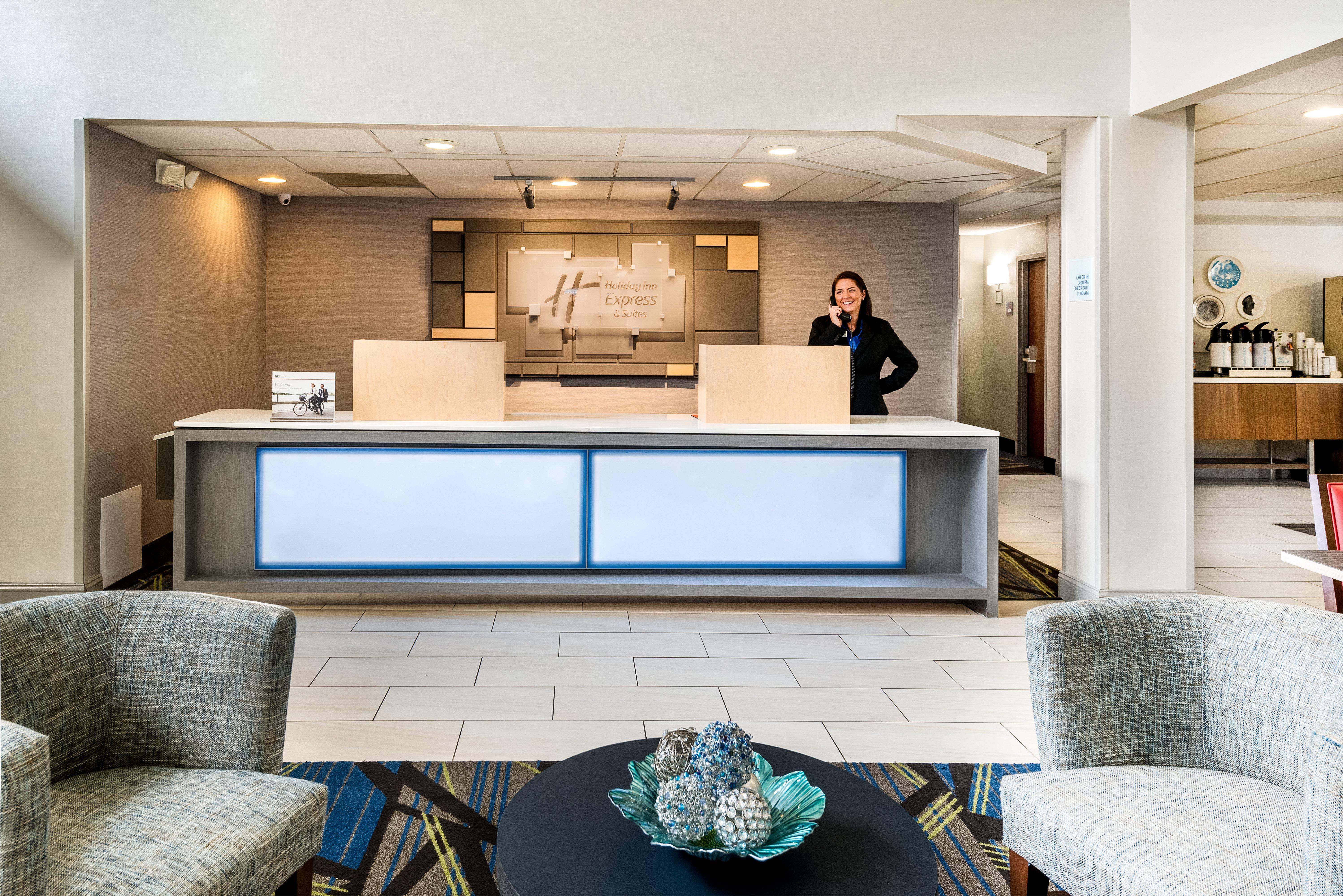 Holiday Inn Express & Suites Charlotte Arpt-Belmont By Ihg Eksteriør bilde