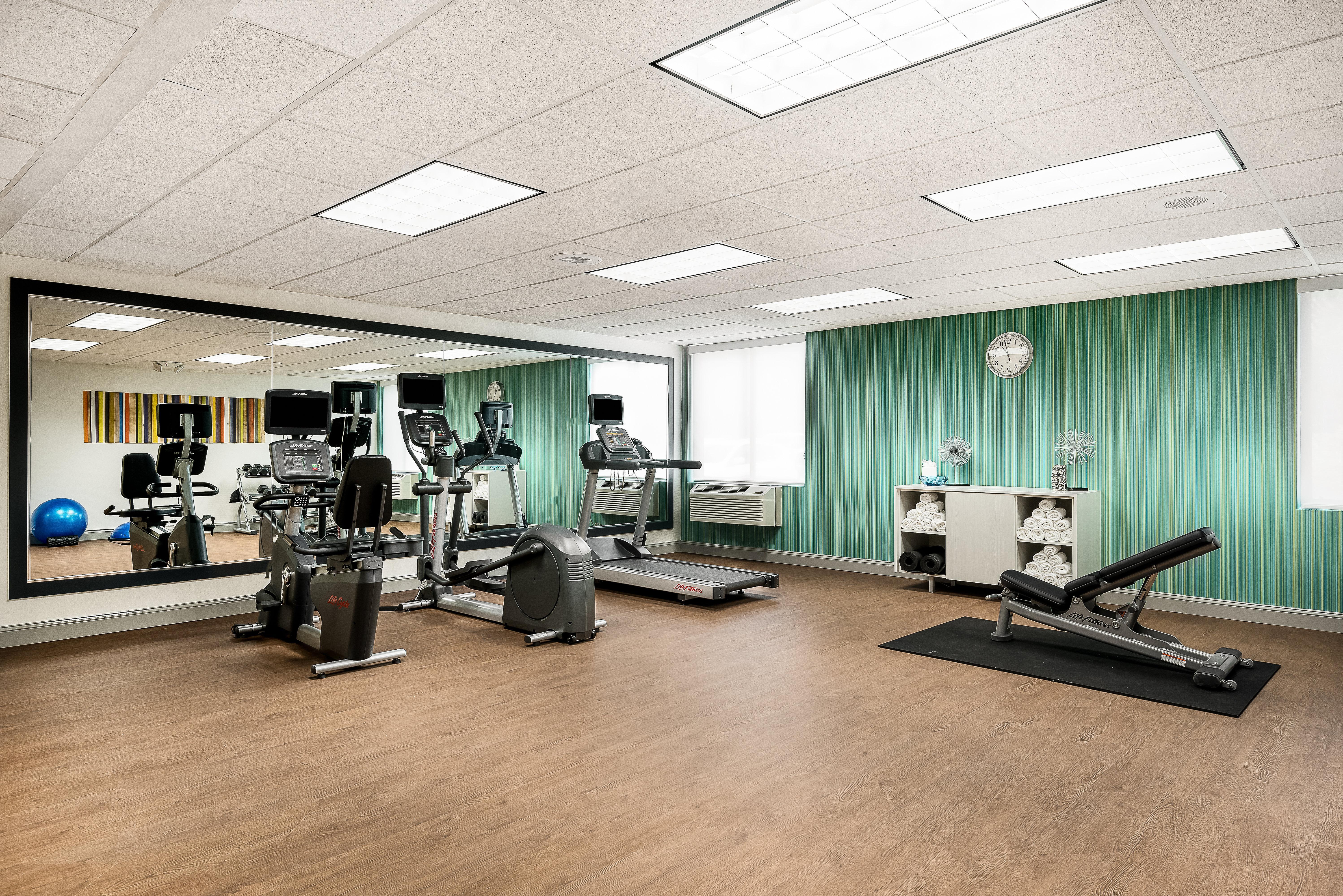 Holiday Inn Express & Suites Charlotte Arpt-Belmont By Ihg Eksteriør bilde